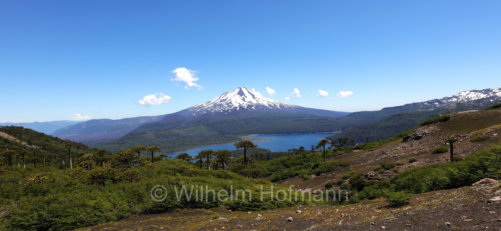Volcán Llaima, Llaima Volcano, Llaima, Monte Llaima, Conguillío Lake, Laguna Conguillío, Sierra Nevada, Mirador Sierra Nevada, Conguillío National Park, Nationalpark Conguillío, Parco nazionale di Conguillío, Araucanía Region, Región de La Araucanía, Regione dell'Araucanía, Chile, Cile