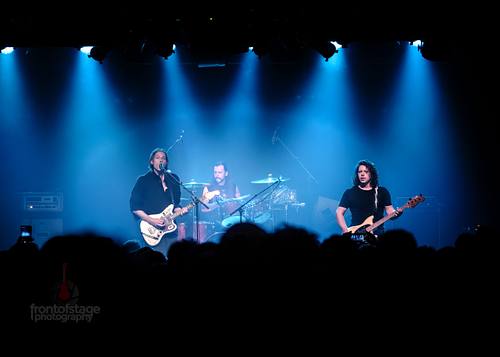 Die deutsche Post-Punk- und Noise-Rock-Band DIE NERVEN im Berliner SO36