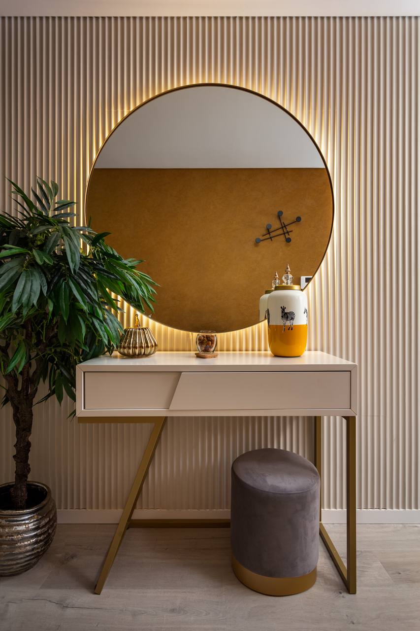 Fotografia de no Apartamento Montijo, destacando a decora&ccedil;&atilde;o com Estilo Africano.