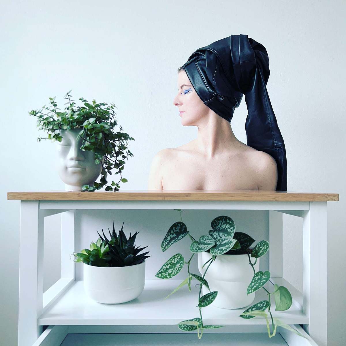 CURATOR'S CHOICE: Self-Portrait Series 11