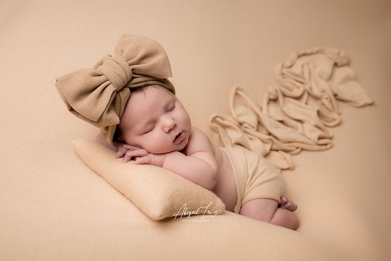 When Is the Best Time to Book Your Newborn Photographer?