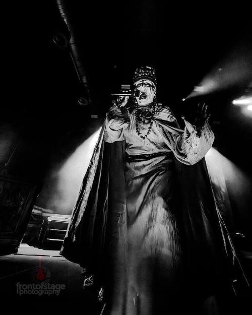 Die norwegische Black‑Metal‑Band Mayhem mit ihrer „Death Over Europe 2026“-Tour in Huxleys Neuer Welt in Berlin