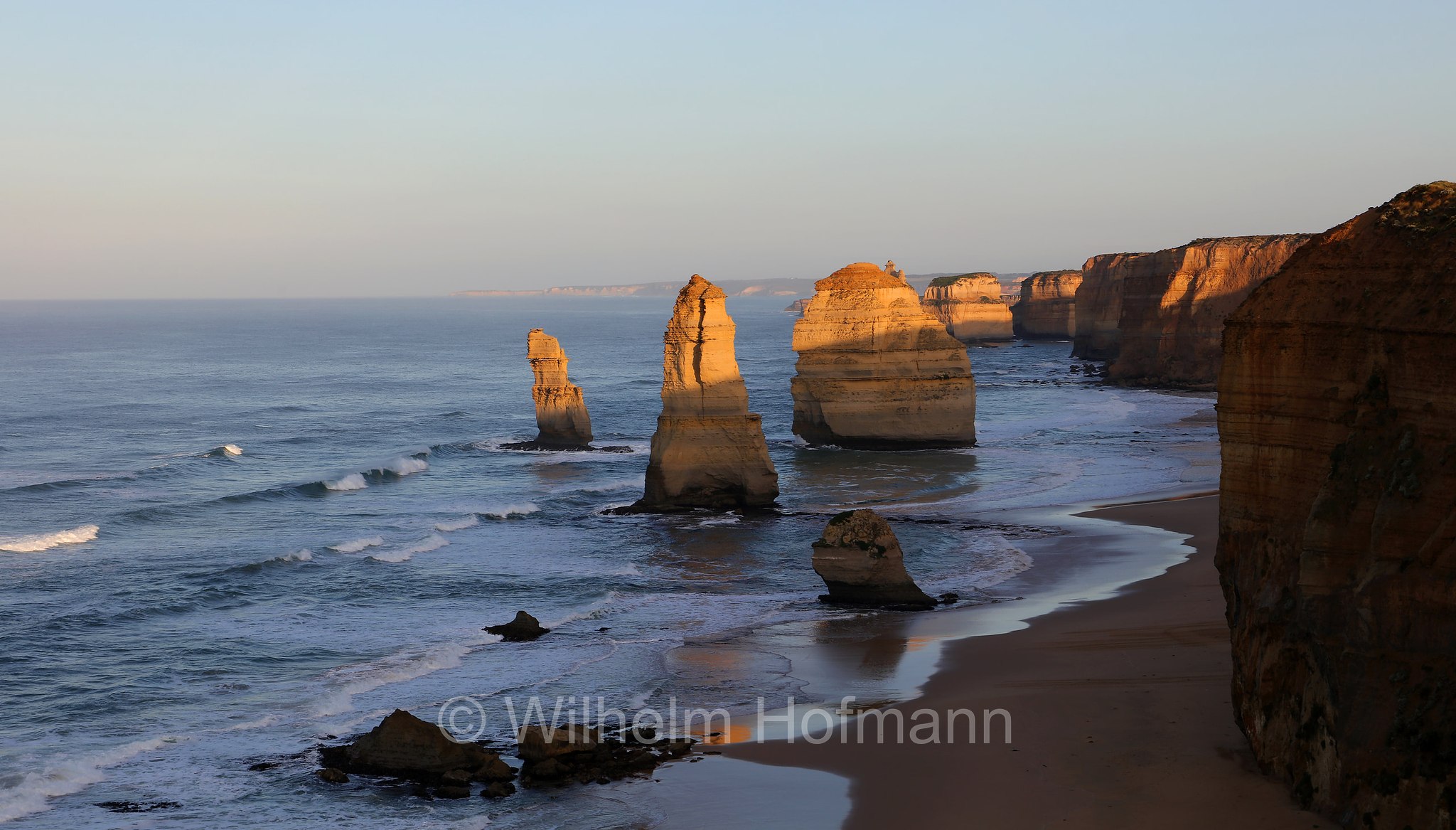 The Twelve Apostles, Twelve Apostles, Zwölf Apostel, Dodici Apostoli, Sunrise, Port Campbell National Park, Port Campbell Nationalpark, Parco nazionale Port Campbell, Twelve Apostles Marine National Park, Twelve-Apostles-Meeresnationalpark, Great Ocean Road, Victoria, Australia, Australien
