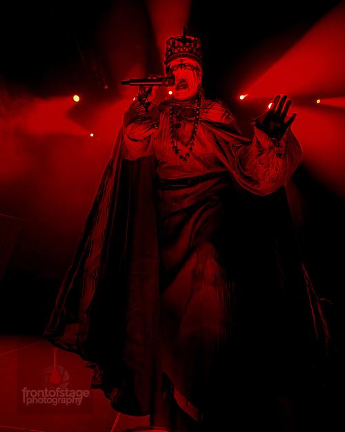 Die norwegische Black‑Metal‑Band Mayhem mit ihrer „Death Over Europe 2026“-Tour in Huxleys Neuer Welt in Berlin