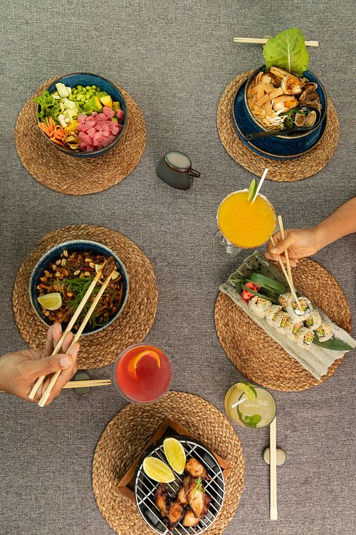 Almuerzo completo para varias personas en restaurante en Panamá