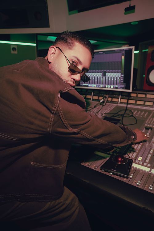 GABO MONTERO DJ · Music Producer · Sound Engineer Minimal · Tech House · Afro House · Indie Dance LISTEN TO THIS IS ME