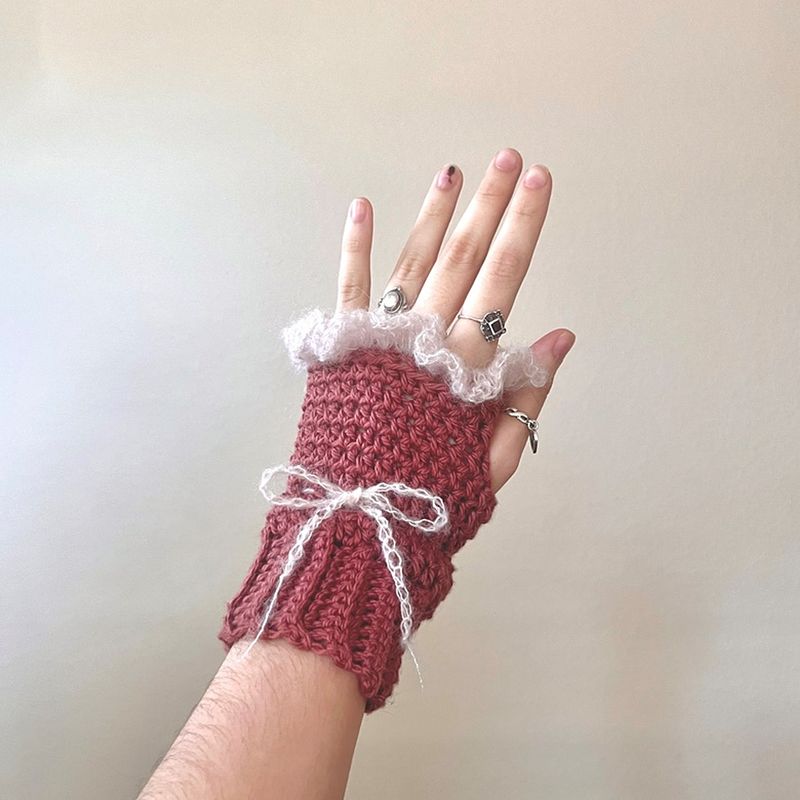 Delilah Fingerless Gloves~ Crochet PDF Pattern