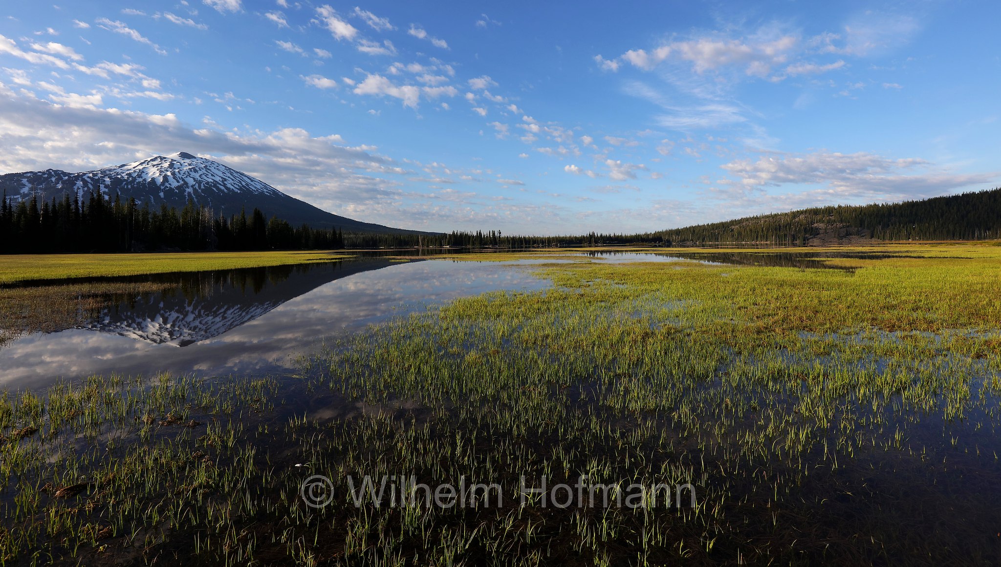 Mount Bachelor, Sparks Lake Meadow, Oregon, USA