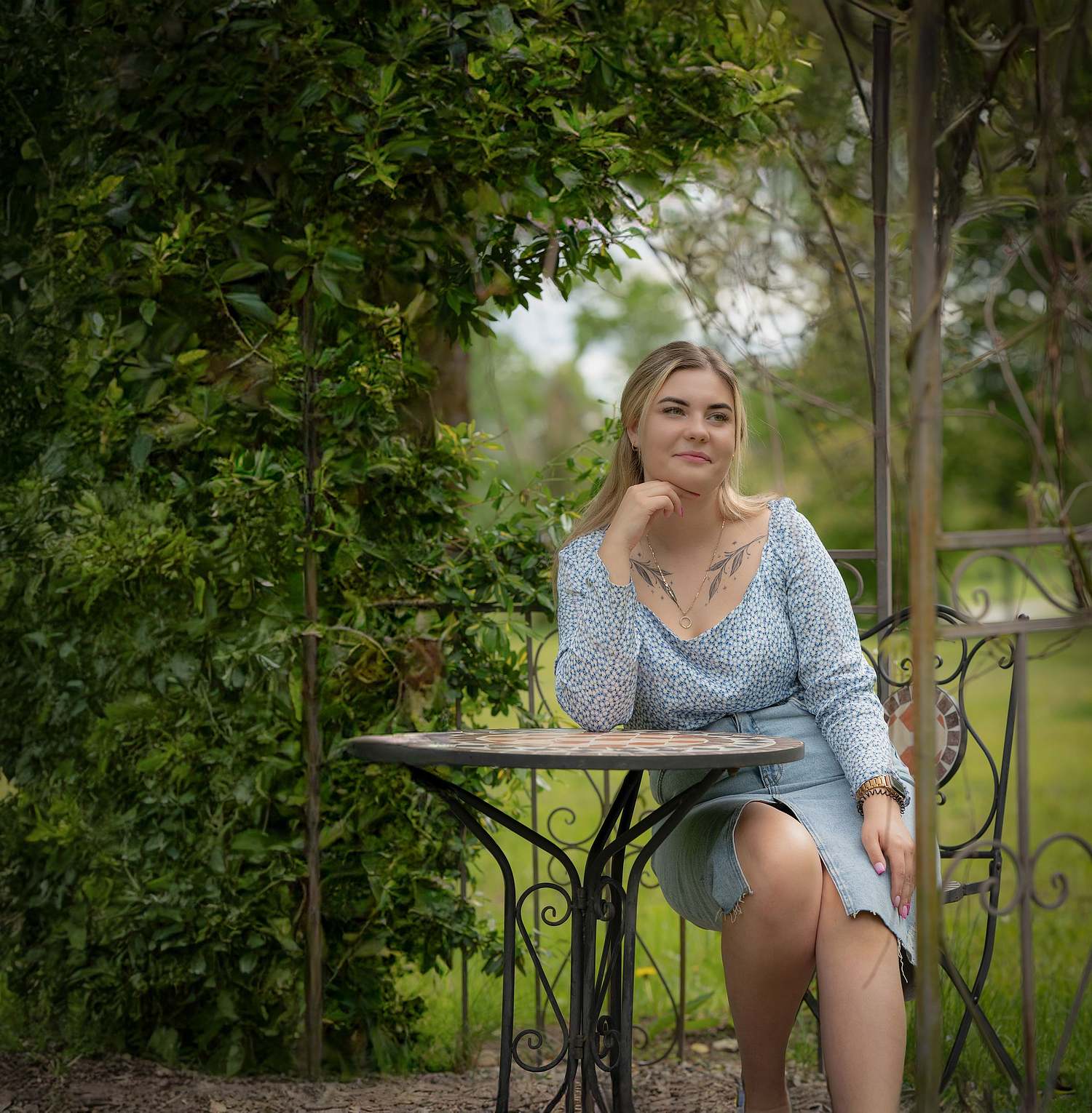 Garden sodas fotosesija asmenine photoshoot gamta
