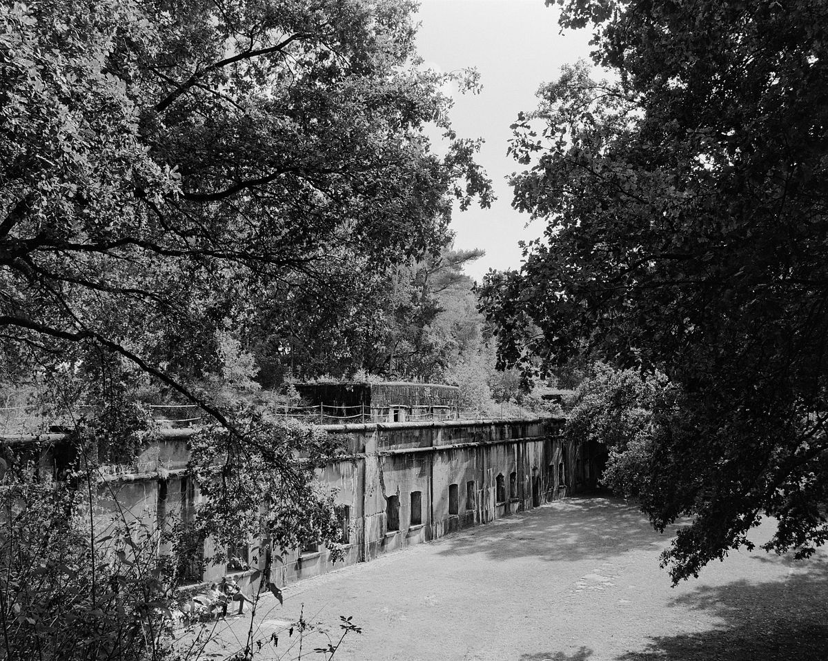 Exterior of the living quarters at the Fort of Oelegem