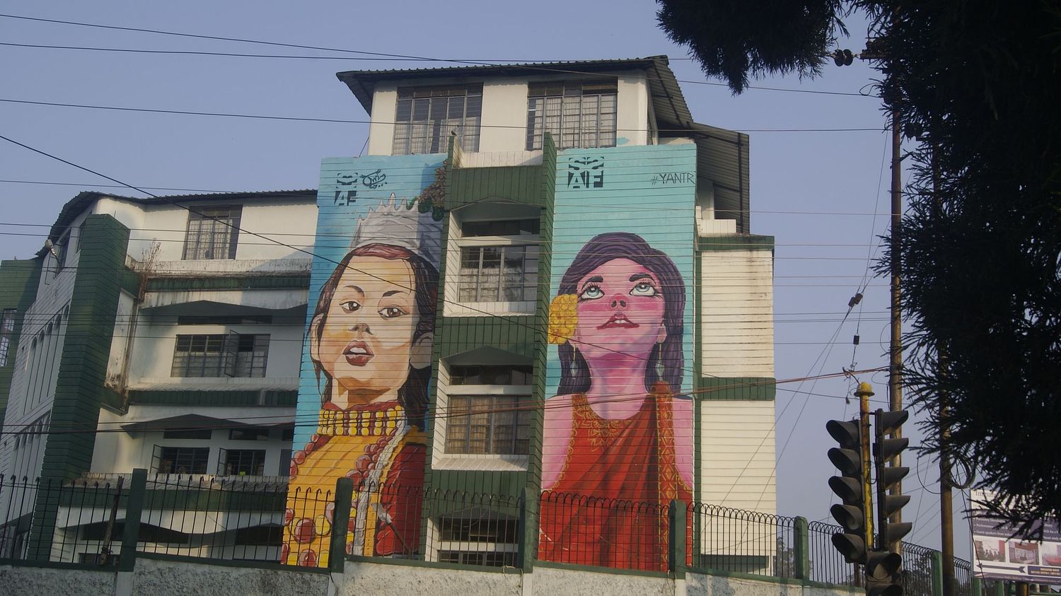 Yantr Street Art