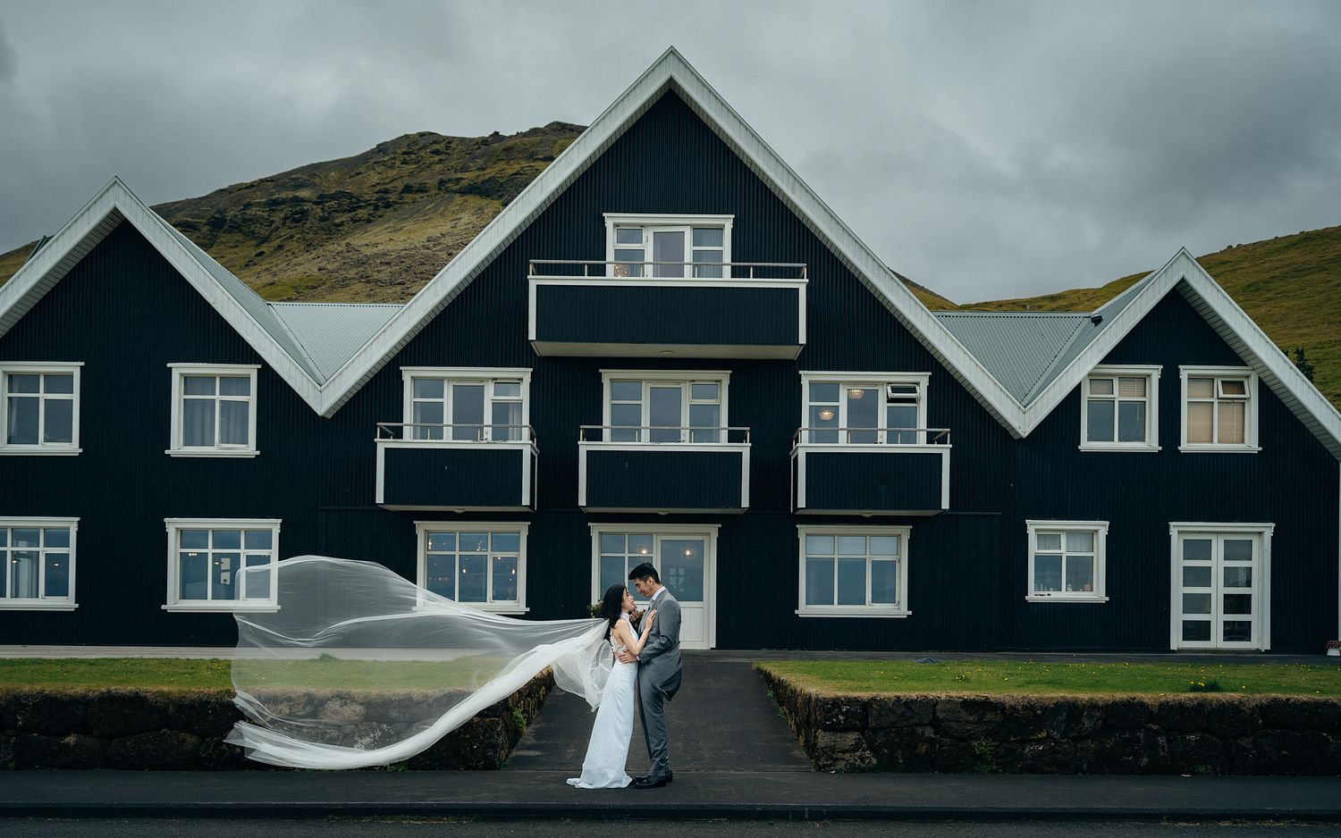 ICELAND WEDDING PHOTO
