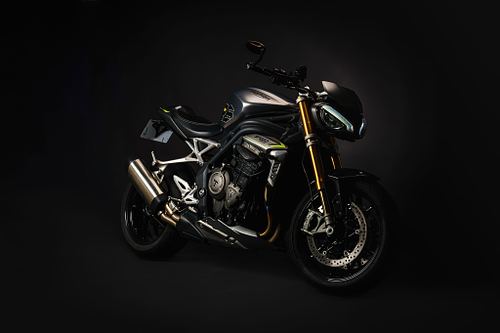 Motos