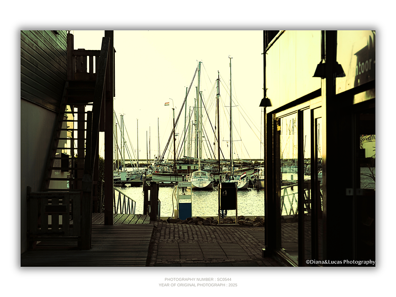COLLECTION - URBAN GEOMETRY HORIZONTAL - "Harbour View" - LIMITED EDITION 10 of 10