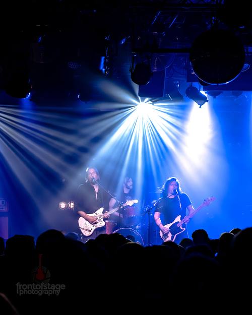 Die deutsche Post-Punk- und Noise-Rock-Band DIE NERVEN im Berliner SO36
