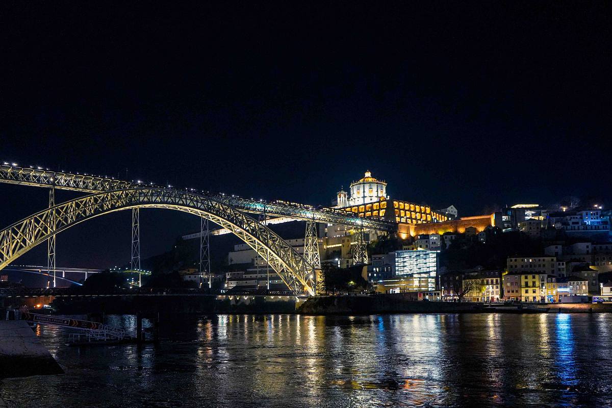 porto night photography gaia bridge portugal