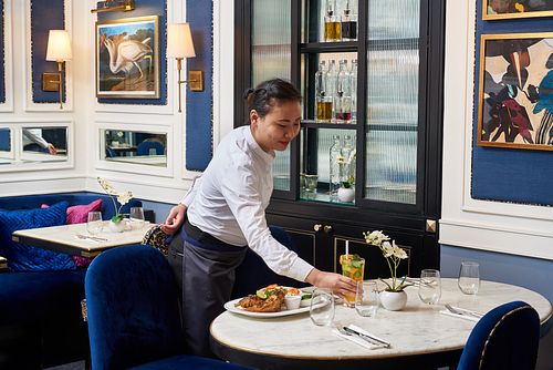 Andrea's Bar And Brasserie 