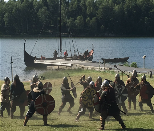 Vikingspill ved Tunevannet i Sarpsborg, Olavsdagene