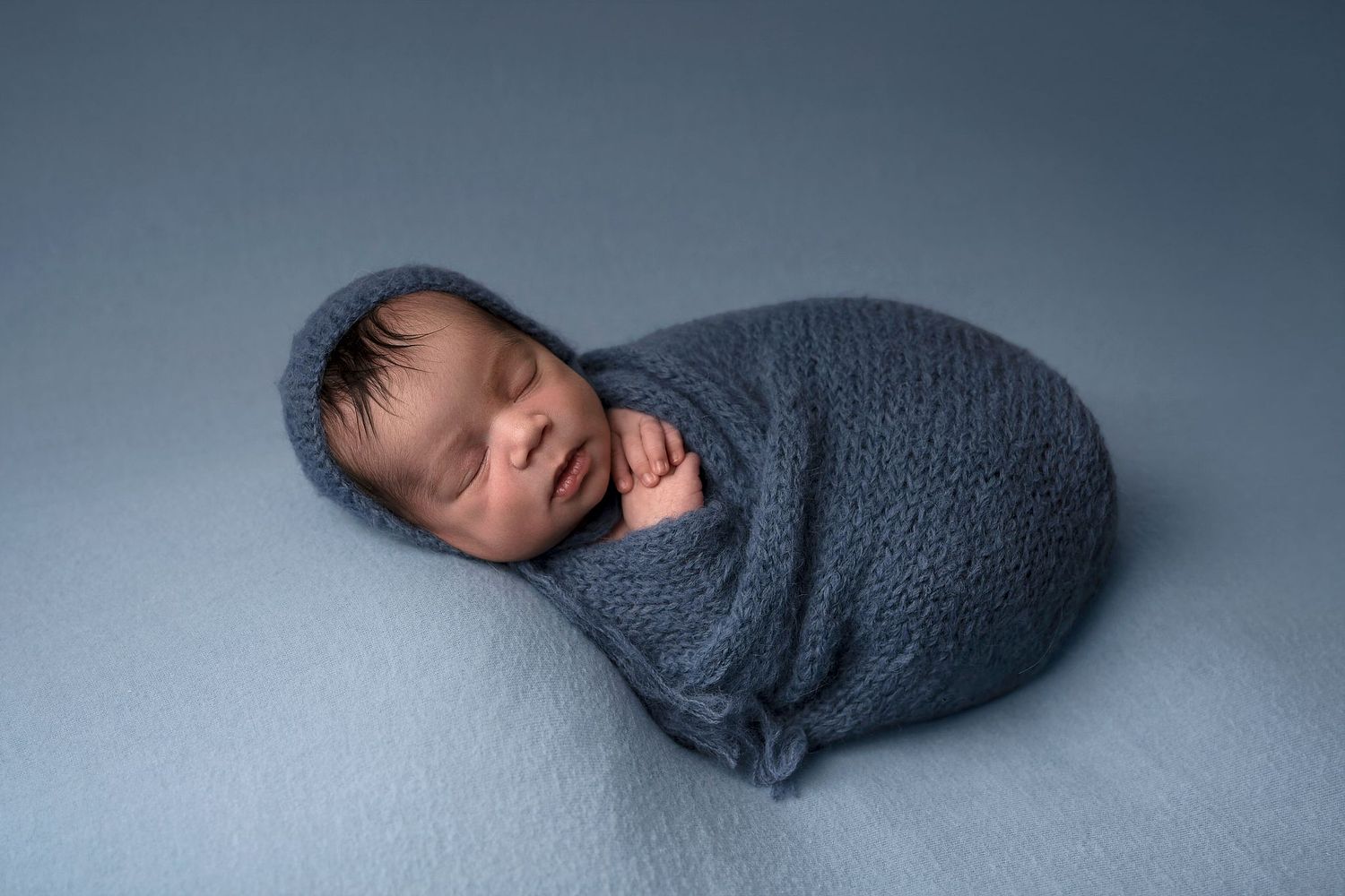 Claudia Whisenhunt Photography | photographer specializing in newborn, maternity, child, and family photography.