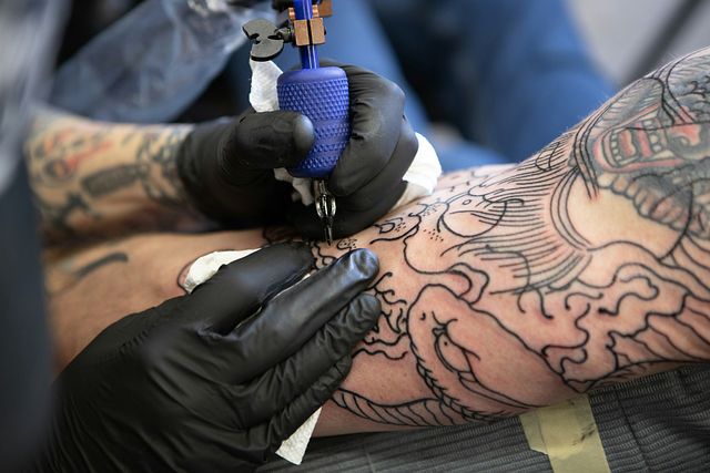 So werden Sie Tattoo-Model: Tattoo-Modeling 101