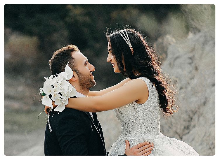 A wedding gallery the couple and family proof together